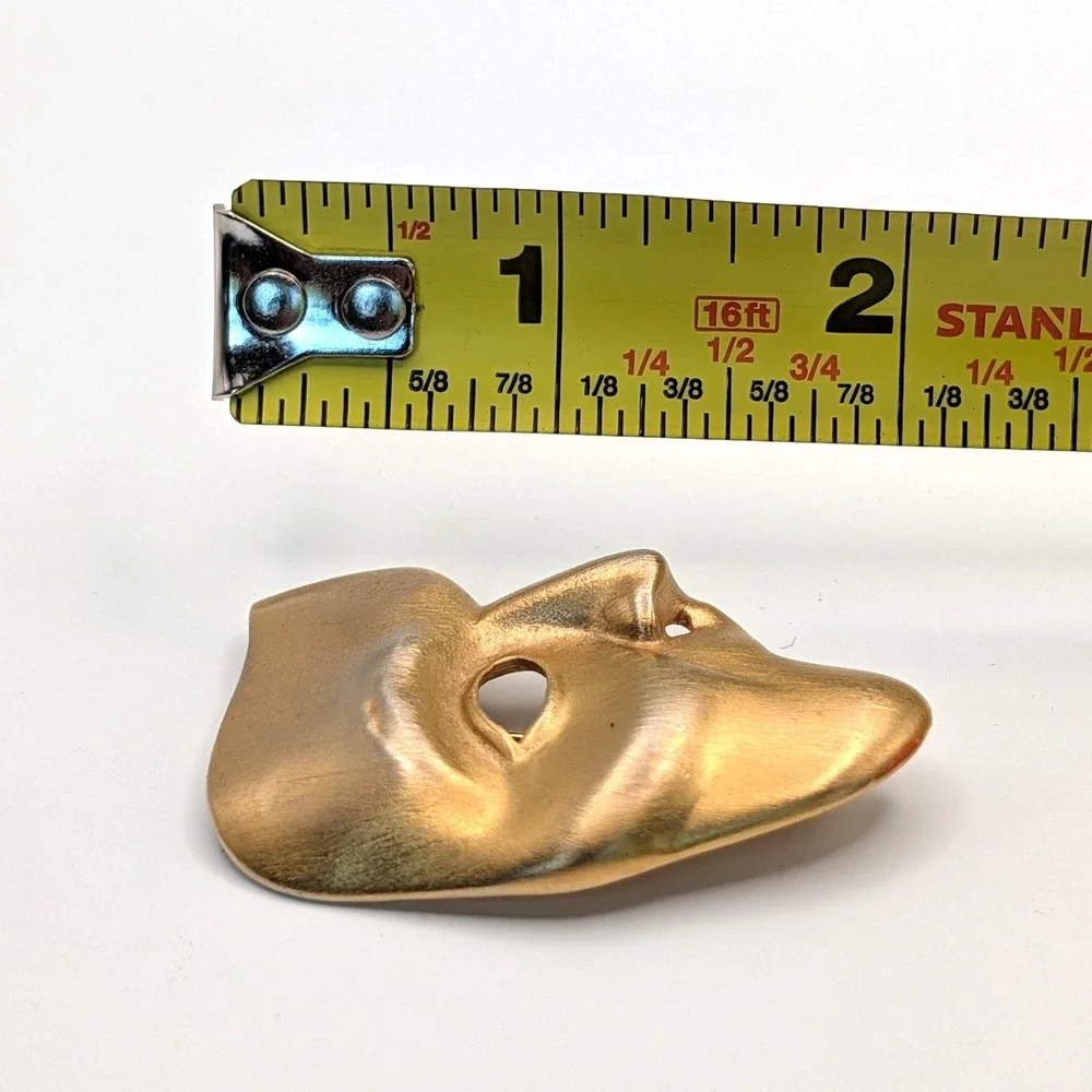 JJ Phantom of the Opera Mask Brooch Vintage 1988 Gold Tone Pin